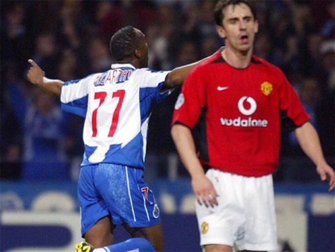 榮膺中國足 榮膺中國足